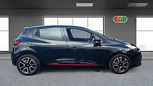 Used 2015 Renault Clio Dynamique Medianav Black - Interior and Exterior details 16