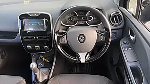 Used 2015 Renault Clio Dynamique Medianav Black - Interior and Exterior details 8