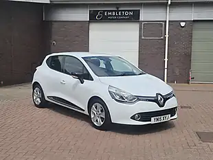 Used 2015 Renault Clio Dynamique Medianav Glacier White - Interior and Exterior details 2