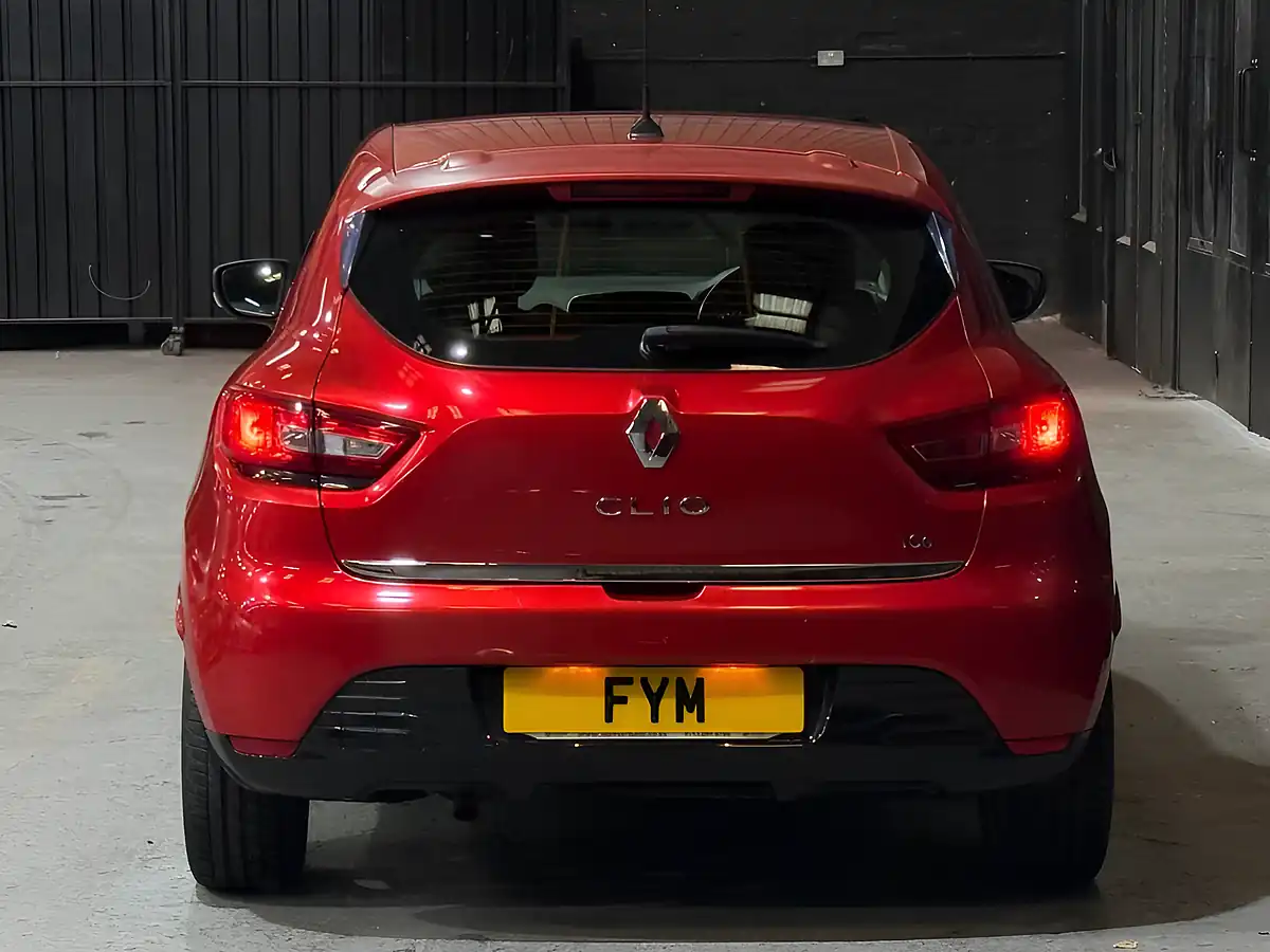 Used 2015 Renault Clio Dynamique Medianav Red - Interior and Exterior details 14