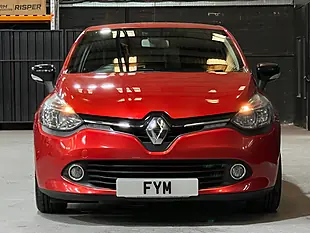 Used 2015 Renault Clio Dynamique Medianav Red - Interior and Exterior details 7