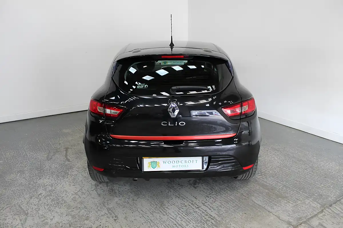 Used 2015 Renault Clio Dynamique Nav Black - Interior and Exterior details 10