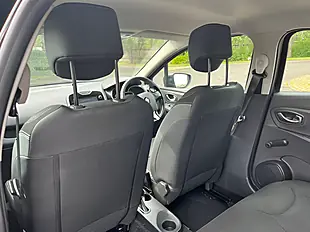 Used 2015 Renault Clio Dynamique Nav Black - Interior and Exterior details 17