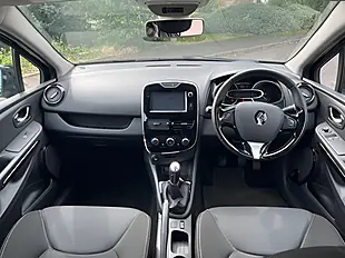 Used 2015 Renault Clio Dynamique Nav Black - Interior and Exterior details 2