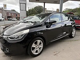 Used 2015 Renault Clio Dynamique Nav Black - Interior and Exterior details 3