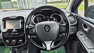 Used 2015 Renault Clio Dynamique Nav French Blue - Interior and Exterior details 10