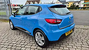 Used 2015 Renault Clio Dynamique Nav French Blue - Interior and Exterior details 4