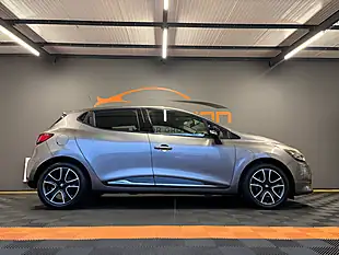 Used 2015 Renault Clio Dynamique Nav Grey - Interior and Exterior details 8