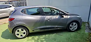Used 2015 Renault Clio Dynamique Nav Grey - Interior and Exterior details 5