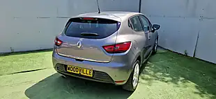 Used 2015 Renault Clio Dynamique Nav Grey - Interior and Exterior details 8
