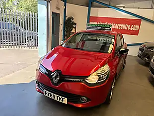 Used 2015 Renault Clio Dynamique Nav Red - Interior and Exterior details 11