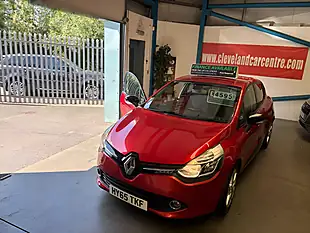 Used 2015 Renault Clio Dynamique Nav Red - Interior and Exterior details 20