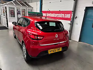 Used 2015 Renault Clio Dynamique Nav Red - Interior and Exterior details 4