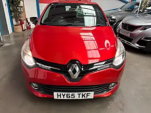 Used 2015 Renault Clio Dynamique Nav Red - Interior and Exterior details 7