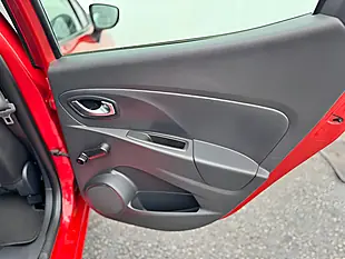 Used 2015 Renault Clio Dynamique Nav Red - Interior and Exterior details 12