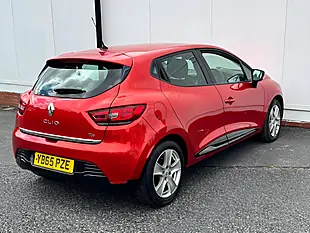 Used 2015 Renault Clio Dynamique Nav Red - Interior and Exterior details 16