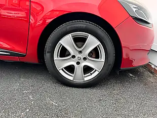 Used 2015 Renault Clio Dynamique Nav Red - Interior and Exterior details 19