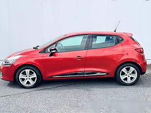 Used 2015 Renault Clio Dynamique Nav Red - Interior and Exterior details 2