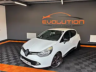 Used 2015 Renault Clio Dynamique Nav White - Interior and Exterior details 11