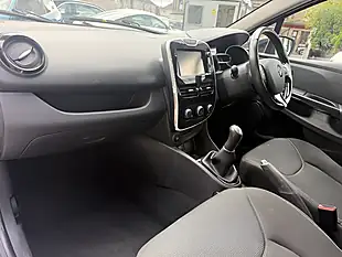 Used 2015 Renault Clio Dynamique Nav White - Interior and Exterior details 12
