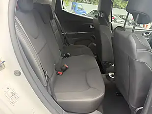 Used 2015 Renault Clio Dynamique Nav White - Interior and Exterior details 13