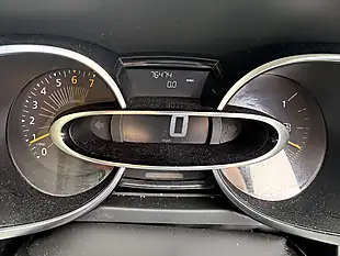 Used 2015 Renault Clio Dynamique Nav White - Interior and Exterior details 15