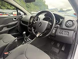 Used 2015 Renault Clio Dynamique Nav White - Interior and Exterior details 16