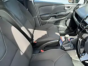 Used 2015 Renault Clio Dynamique Nav White - Interior and Exterior details 11