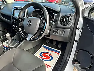 Used 2015 Renault Clio Dynamique Nav White - Interior and Exterior details 13
