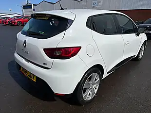 Used 2015 Renault Clio Dynamique Nav White - Interior and Exterior details 8