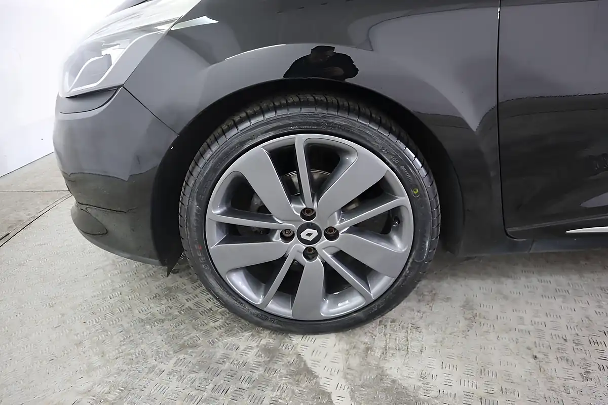 Used 2015 Renault Clio Dynamique S Medianav Black - Interior and Exterior details 10
