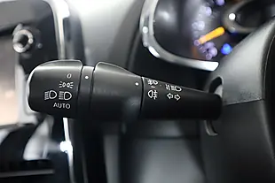 Used 2015 Renault Clio Dynamique S Medianav Black - Interior and Exterior details 18