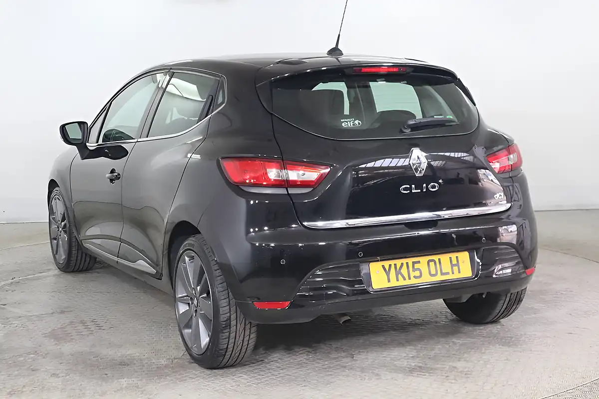 Used 2015 Renault Clio Dynamique S Medianav Black - Interior and Exterior details 6