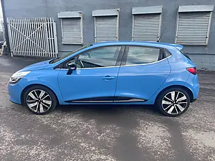 Used 2015 Renault Clio Dynamique S Medianav Blue - Interior and Exterior details 5