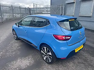 Used 2015 Renault Clio Dynamique S Medianav Blue - Interior and Exterior details 8