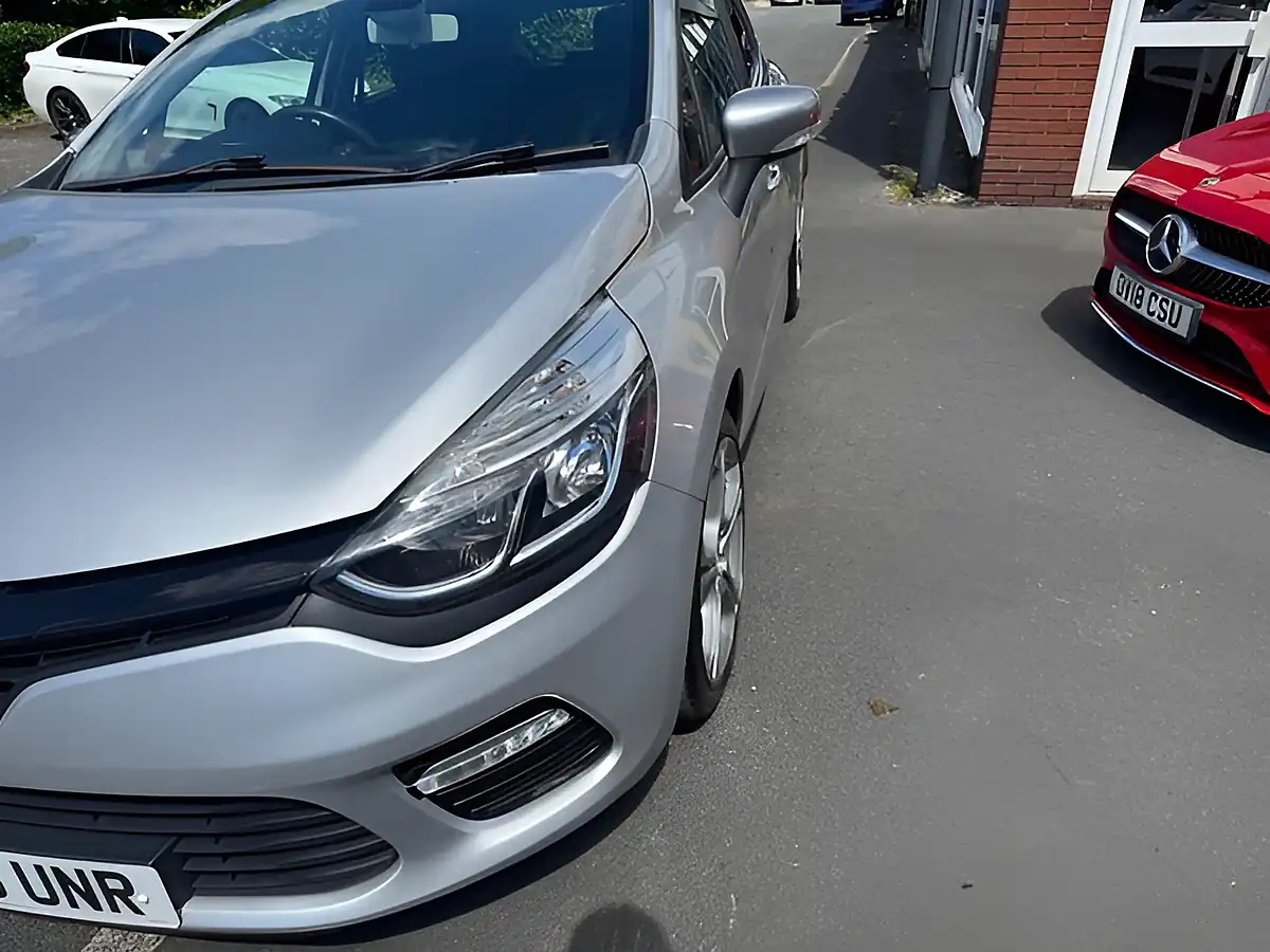 Used 2015 Renault Clio Dynamique S Medianav GT Line Pack Silver - Interior and Exterior details 6