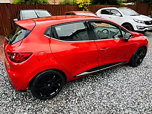 Used 2015 Renault Clio Dynamique S Medianav Red - Interior and Exterior details 10