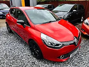 Used 2015 Renault Clio Dynamique S Medianav Red - Interior and Exterior details 13