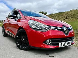 Used 2015 Renault Clio Dynamique S Medianav Red - Interior and Exterior details 9