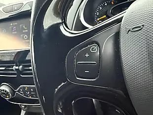 Used 2015 Renault Clio Dynamique S Medianav Red - Interior and Exterior details 18