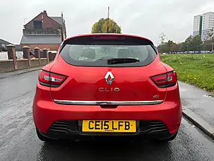 Used 2015 Renault Clio Dynamique S Medianav Red - Interior and Exterior details 3