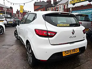Used 2015 Renault Clio Dynamique S Medianav White - Interior and Exterior details 6