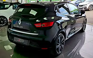 Used 2015 Renault Clio Dynamique S Nav Black - Interior and Exterior details 5