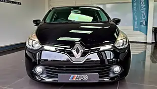 Used 2015 Renault Clio Dynamique S Nav Black - Interior and Exterior details 8