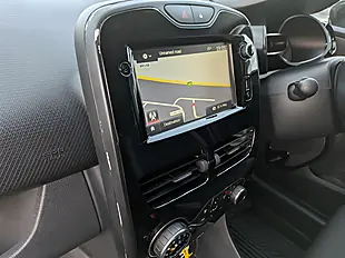 Used 2015 Renault Clio Dynamique S Nav Black - Interior and Exterior details 16