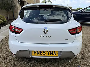 Used 2015 Renault Clio Dynamique S Nav Black - Interior and Exterior details 16