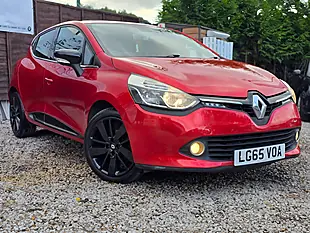 Used 2015 Renault Clio Dynamique S Nav Red - Interior and Exterior details 5