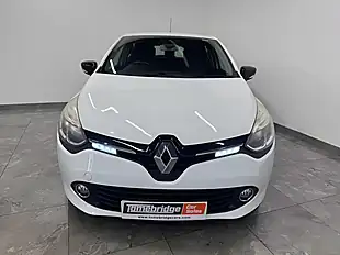 Used 2015 Renault Clio Dynamique S Nav White - Interior and Exterior details 3