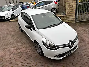 Used 2015 Renault Clio Dynamique S Nav White - Interior and Exterior details 10
