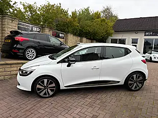Used 2015 Renault Clio Dynamique S Nav White - Interior and Exterior details 5